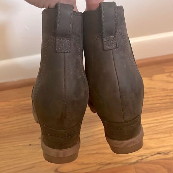 Sorel Joan of Arctic Brown Suede Ankle Chelsea pull on Booties size 6 - Picture 6 of 7